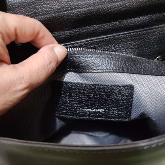 Rouge and Lounge tote bag - Picture 6 of 9